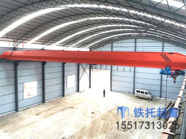 单梁起重机运行中出现晃动该怎么处理